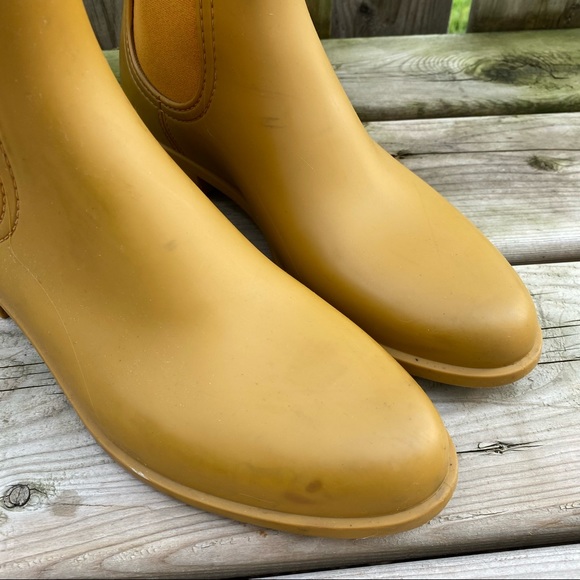 41 Lemon Jelly Yellow Chelsea Rain Boots - Picture 9 of 9